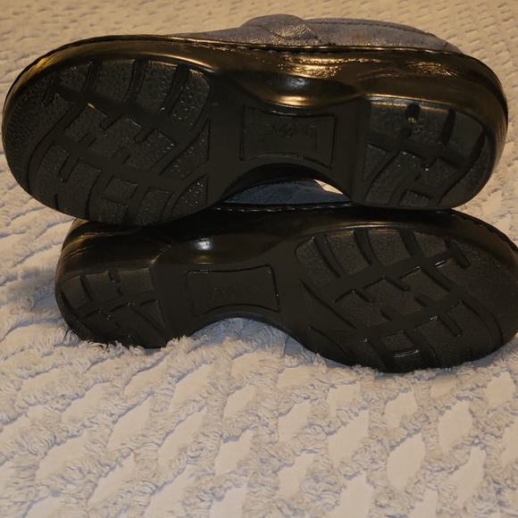 B.O.C. Peggy Clog Navy size 6 NWOT - Picture 3 of 4